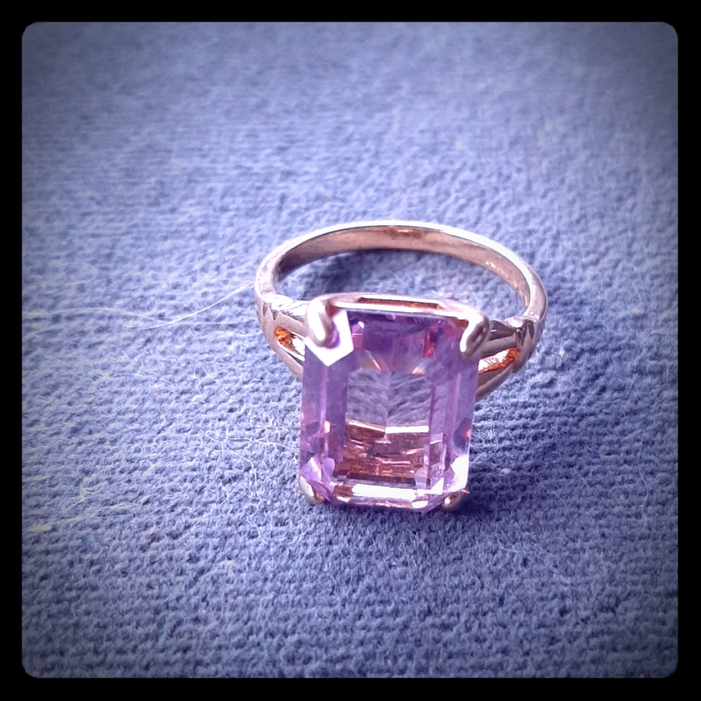 Exquisite Ring - image 1